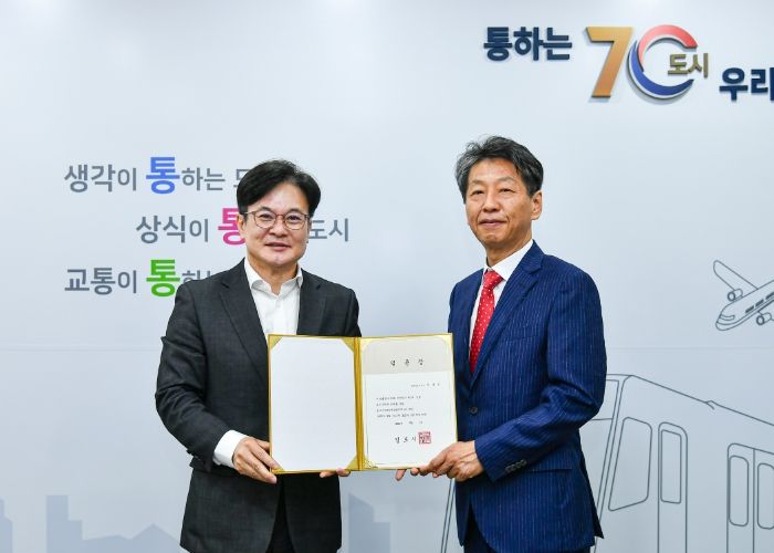 김병수 시장과 이상민 신임 홍보기획관