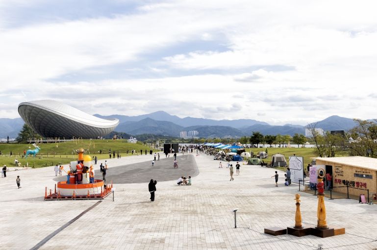 달성 대구현대미술제 사진 2(2024년 야외전시 전경