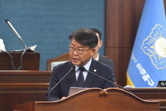 제290회 임시회 1차 본회의 이수현 의원 발언사진