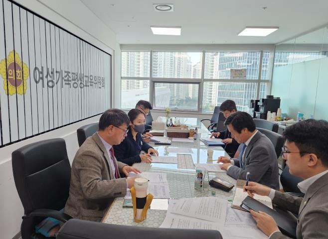 경기도의회 문형근 의원, 청년친화도시 선정 및 경기도 미래세대재단 이전 관련 정책정담회 개최