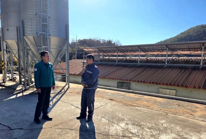 AI 차단 총력! 합천군, 겨울철 가금농가 현장 점검