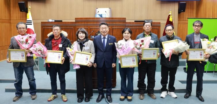 부안군의회, 연말 의정발전 유공자 표창 수여