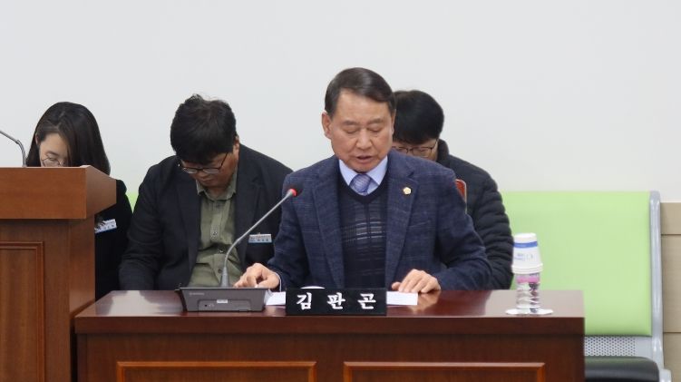 의령군의회 김판곤 의원 첨부사진 1인가구 지원 조례