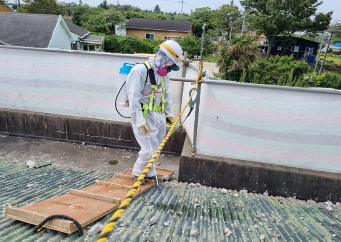 슬레이트 철거 작업