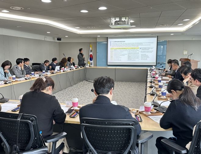 ‘충남형 의료·요양 통합돌봄’ 기본계획 수립에 본격 나섰다.