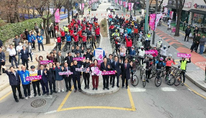 2026 천호자전거거리 벚꽃 라이딩 챌린지 개막식