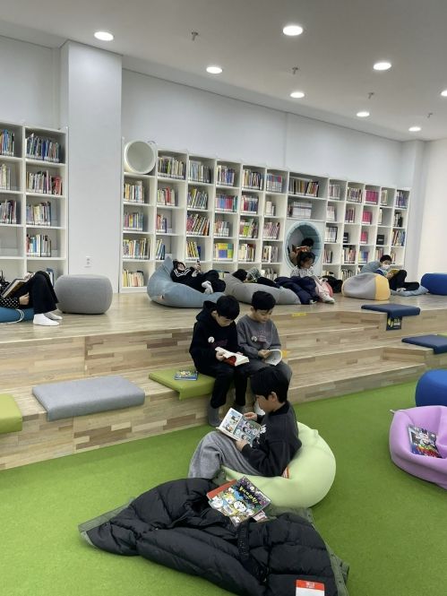 중앙도서관 어린이열람실