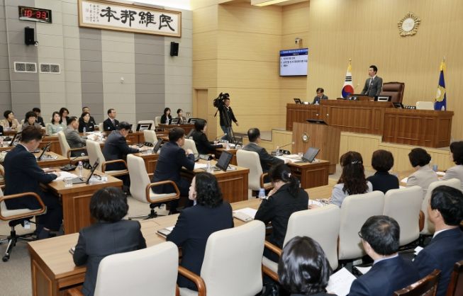 제284회 예천군의회 임시회 개회